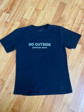 VSTR Go Outside Adventure Awaits graphic black short sleeve T-Shirt